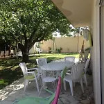 A Uchaud